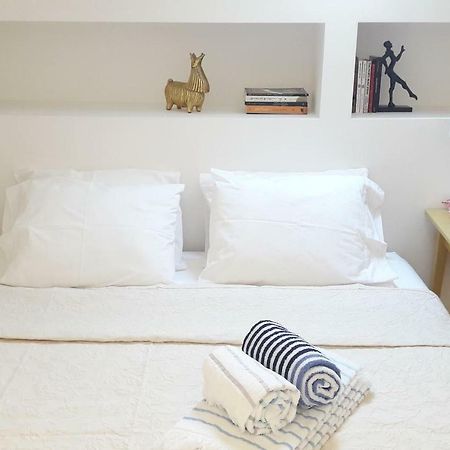Modern Cosy Flat With Terrace In Campo De Ourique. Leilighet Lisboa Eksteriør bilde