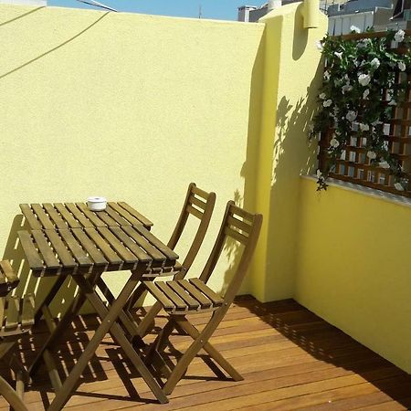 Modern Cosy Flat With Terrace In Campo De Ourique. Leilighet Lisboa Eksteriør bilde