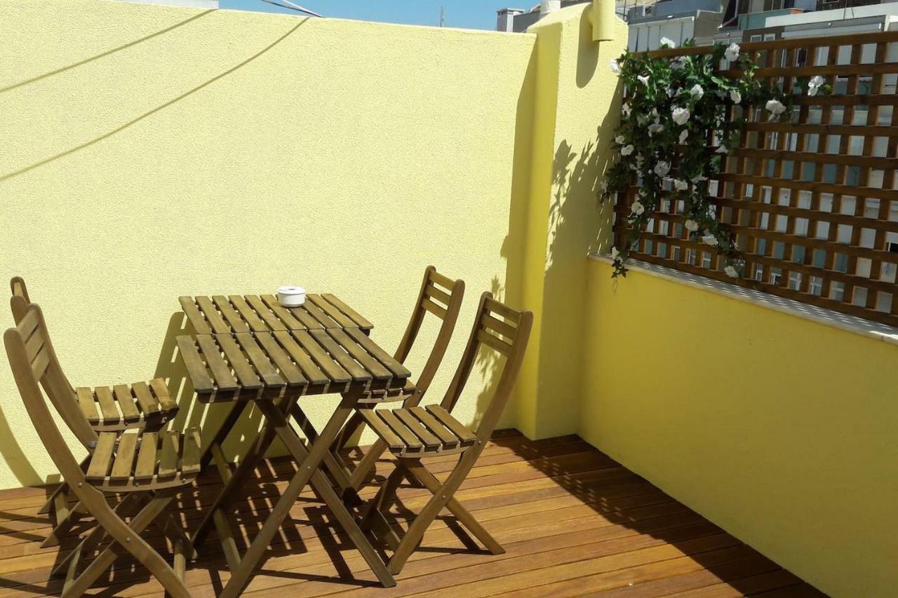 Modern Cosy Flat With Terrace In Campo De Ourique. Leilighet Lisboa Eksteriør bilde