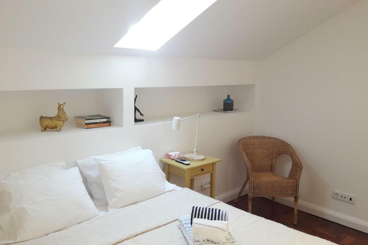 Modern Cosy Flat With Terrace In Campo De Ourique. Leilighet Lisboa Eksteriør bilde