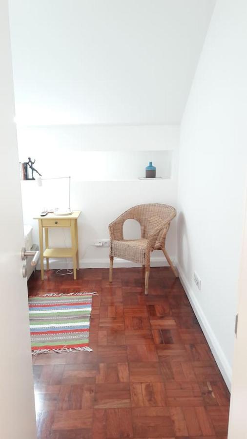 Modern Cosy Flat With Terrace In Campo De Ourique. Leilighet Lisboa Eksteriør bilde