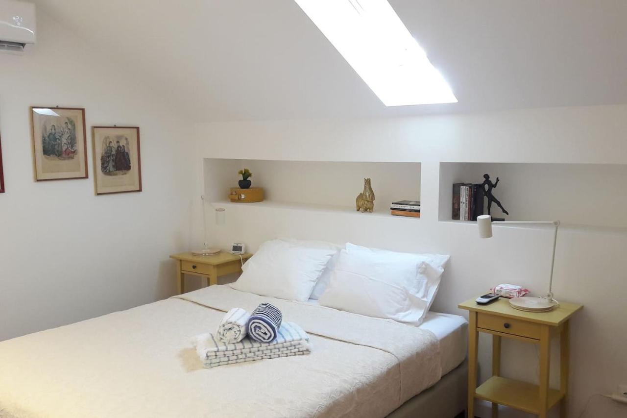 Modern Cosy Flat With Terrace In Campo De Ourique. Leilighet Lisboa Eksteriør bilde